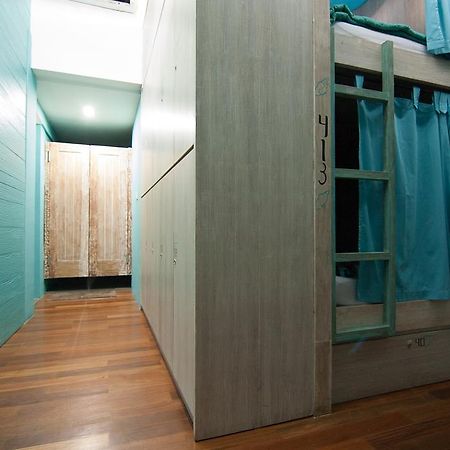 Nau Here Hostel Кута Екстериор снимка